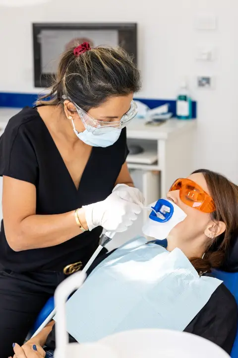 Philips Zoom professional teeth whitening