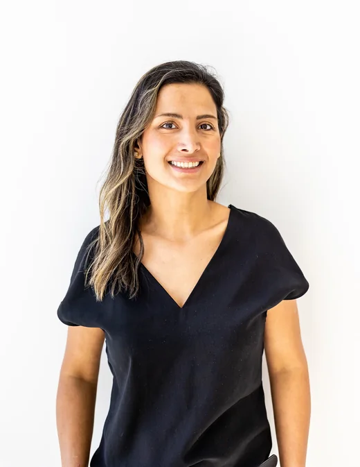 Dr Sheyda Almasloo